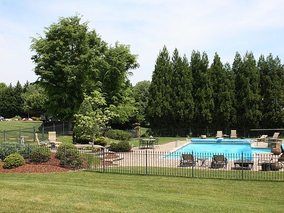 3rd image of 141 Hays Farms Ct