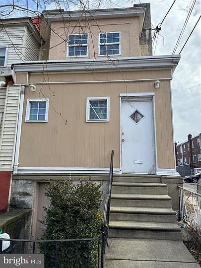 1st image of 4405 N Lawrence St Floor 2