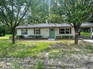 100 Collins St, Naples, TX 75568