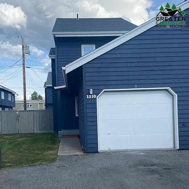 1st image of 1310-1 29th Ave