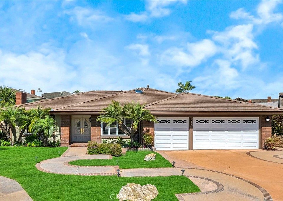 1st image of 18886 Mount Walton Cir