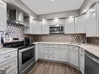 3800 Powell Ln APT 1129, Falls Church, VA, 22041