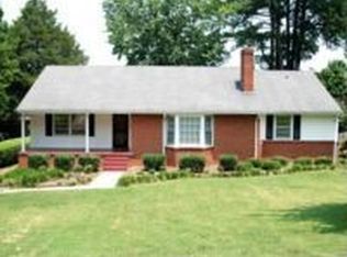 215 Longwood Dr SE, Huntsville, AL 35801