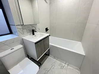 Rented by Tapiro Realty