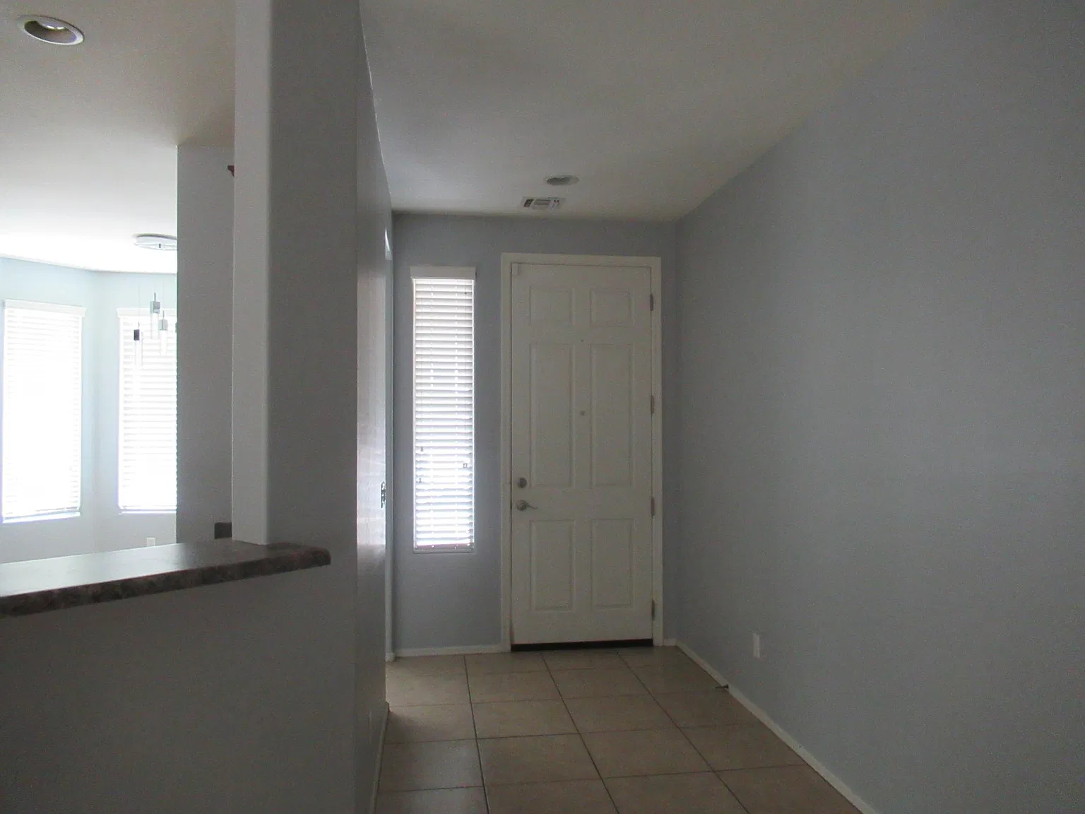 3 bed, 1710 sqft, $2,000 — Photo 3