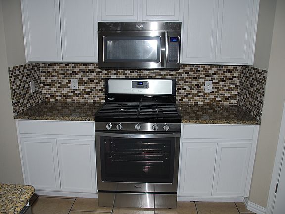 4th image of 2105 Pecan Creek Dr