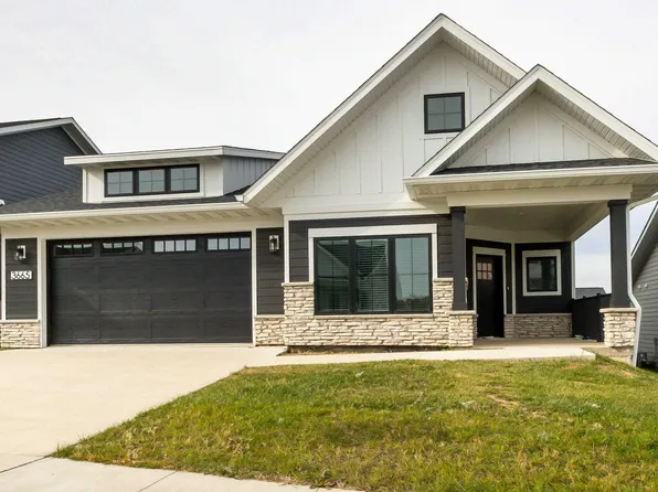 3665 Vintage Ln, Dubuque, IA 52002