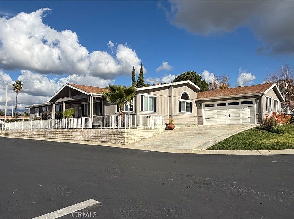1st image of 10961 Desert Lawn Dr Space 333