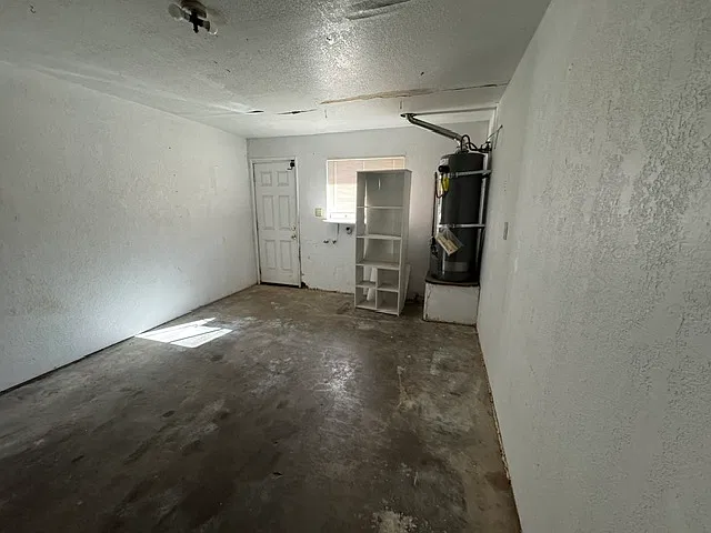 2 bed, $1,625 — Photo 2