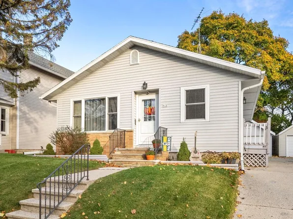 915 North 9th STREET, Manitowoc, WI 54220
