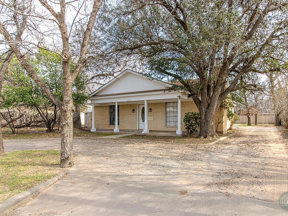 1st image of 2321 Fannin St