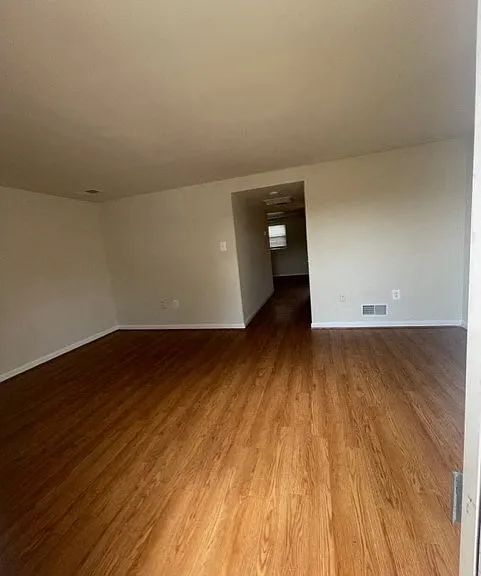 Longview — Photo 112