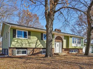 S4508 Excelsior Dr, Baraboo, WI 53913