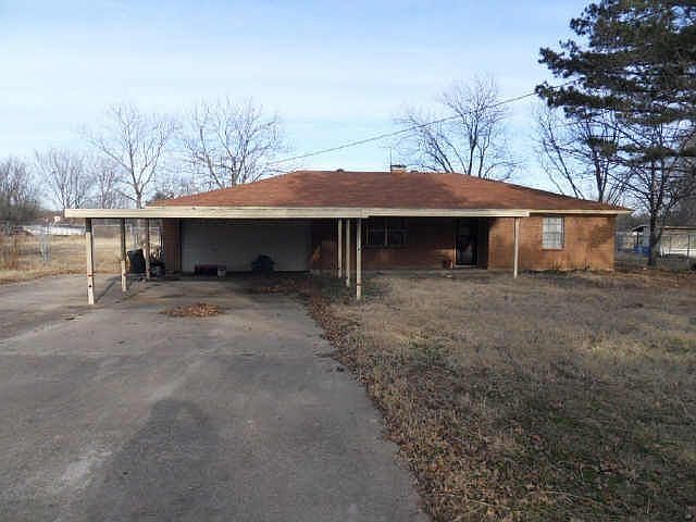 1st image of 119 Oak Ln