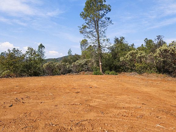 3rd image of Old Diggins Rd
