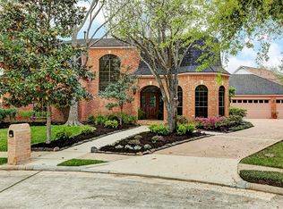 307 Pineview Cir, Seabrook, TX 77586