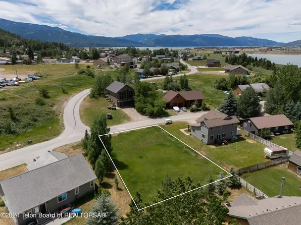 450 Greys River Loop, Alpine, WY 83128