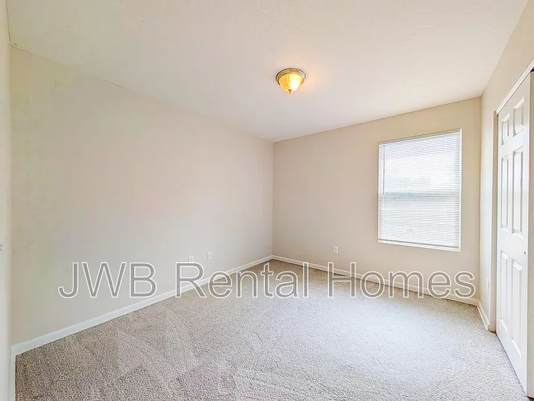 7625 Dandy Ave — Photo 9