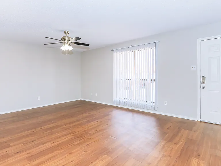 Vintage Square Apartments, McAllen, TX — Photo 48