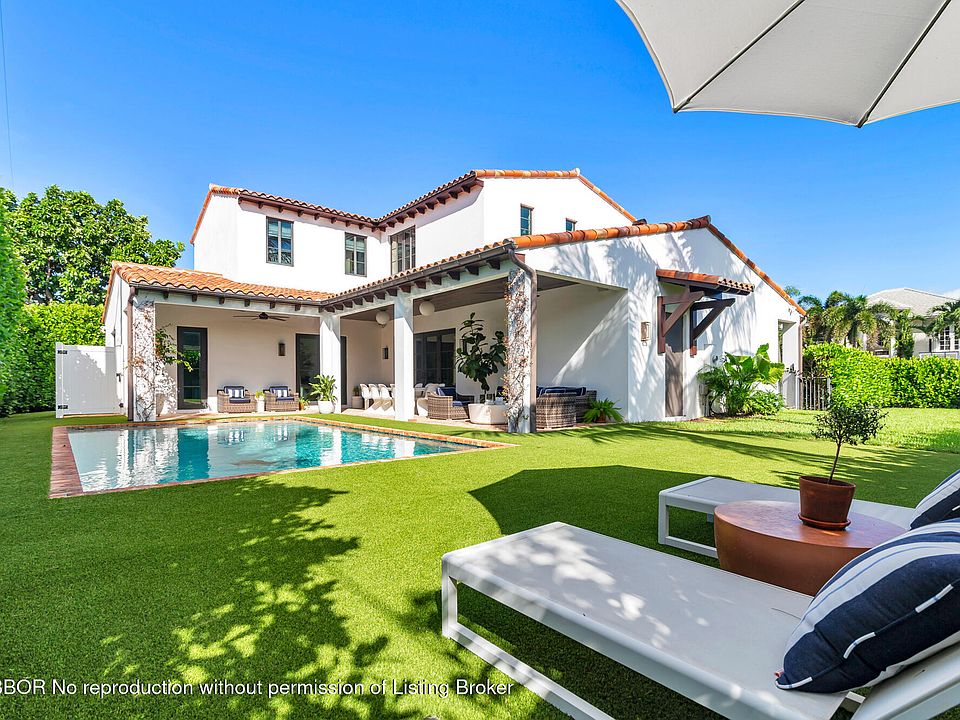 1st image of 136 Santa Lucia Dr