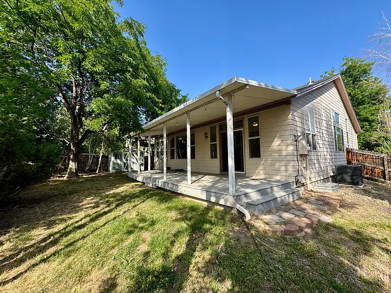 2404 S Holman Cir — Photo 31
