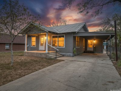 214 W Frio, Uvalde, TX, 78801