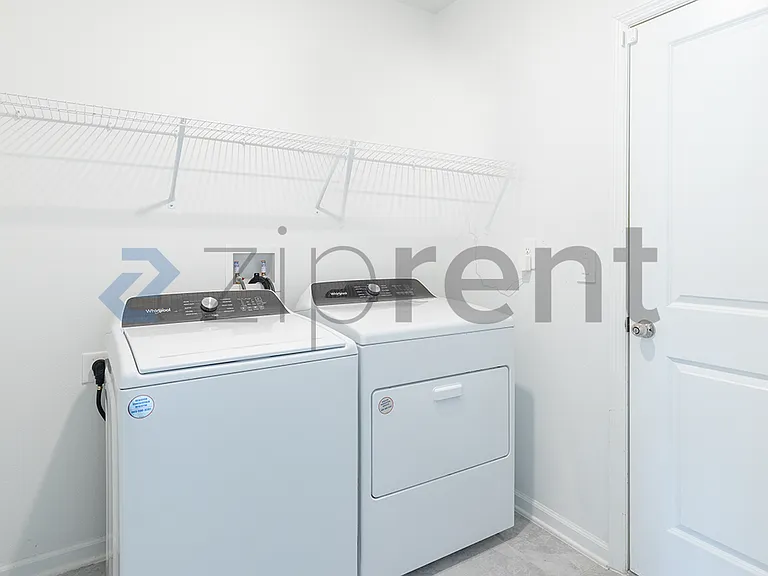 2043 Punch Bowl Ave — Photo 14