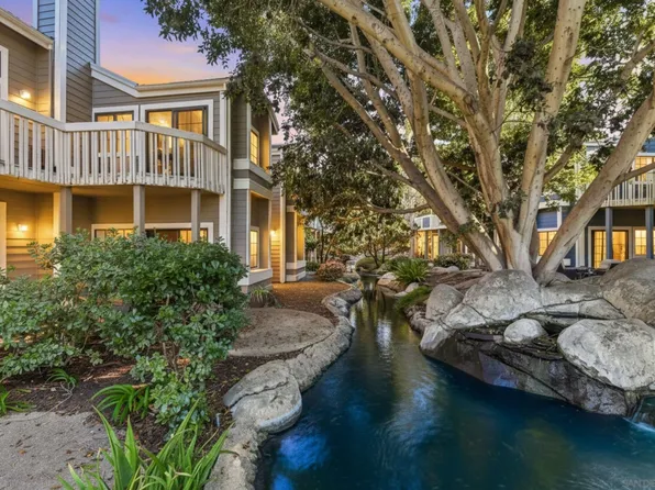 20321 Tidepool Cir Unit 205, Huntington Beach, CA 92646