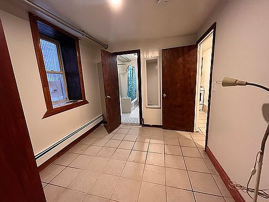4th image of 1751 Melville St Floor 1