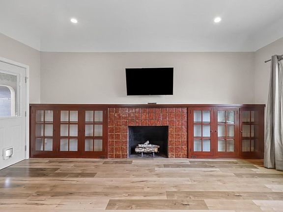 4th image of 5411-13 Brynhurst Ave