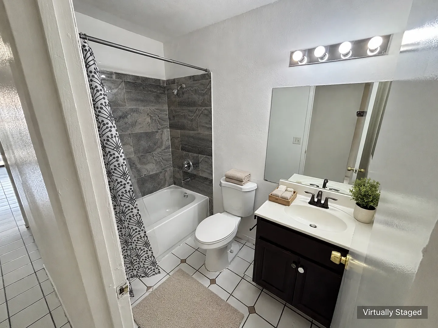 6991 Kepler Dr Unit B — Photo 4