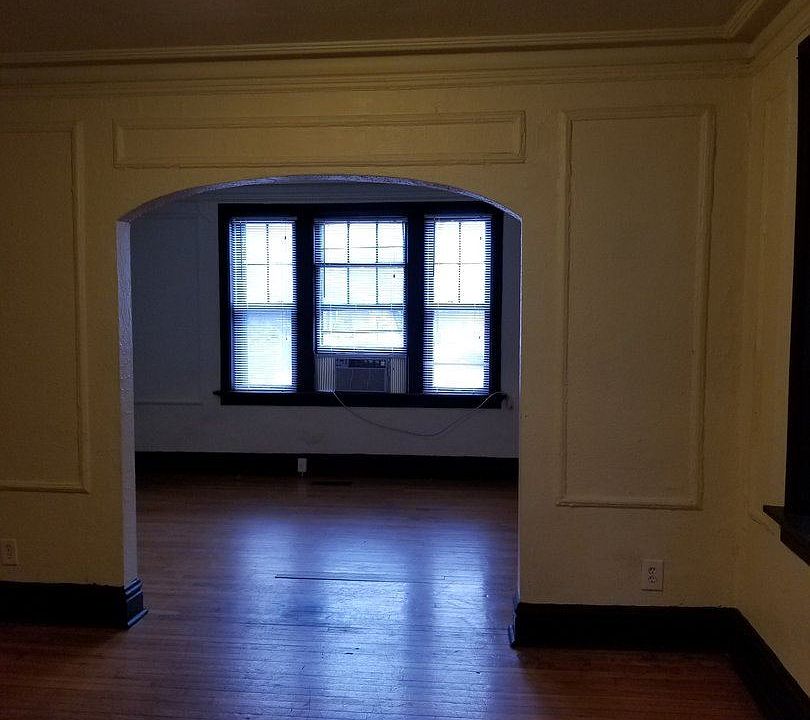 2nd image of 3705 Keokuk St APT 1W