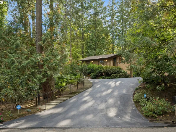 4910 SW Humphrey Park Rd, Portland, OR 97221