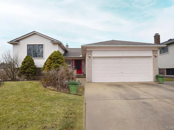 13348 Moray Ct, Sterling Heights, MI 48312