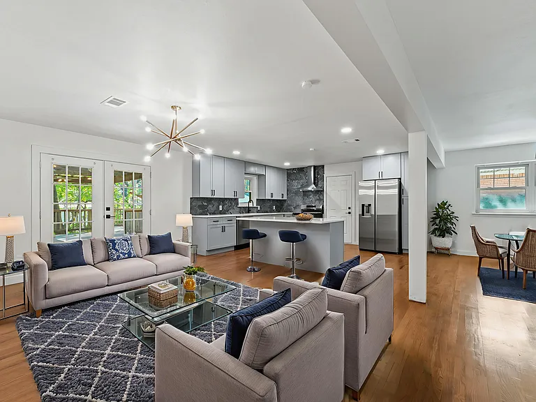 6638 Aintree Cir — Photo 5
