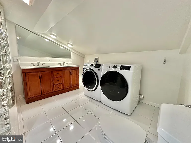 2304 McAuliffe Dr — Photo 13