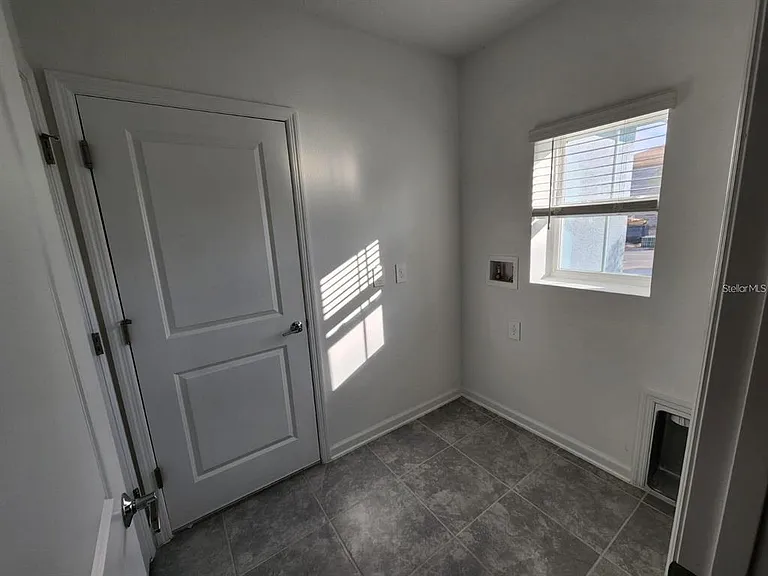 2713 Runners Cir — Photo 20