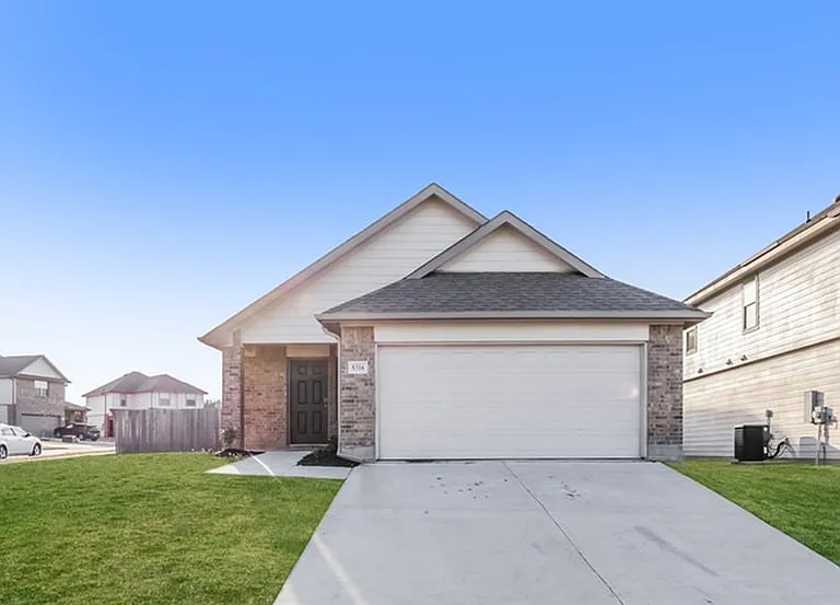 8316 Camellia Tree Ct — Photo 1