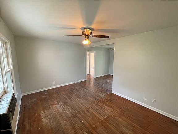 2nd image of 4725 Nesbitt Dr