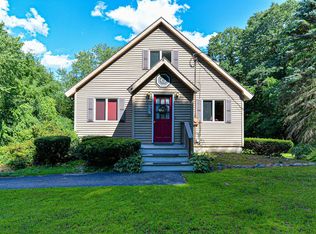 19 Lovell Rd, Stratham, NH 03885