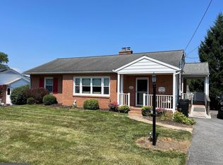 623 E Hummelstown St, Elizabethtown, PA 17022