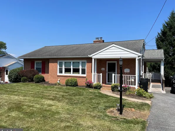 623 E Hummelstown St, Elizabethtown, PA 17022