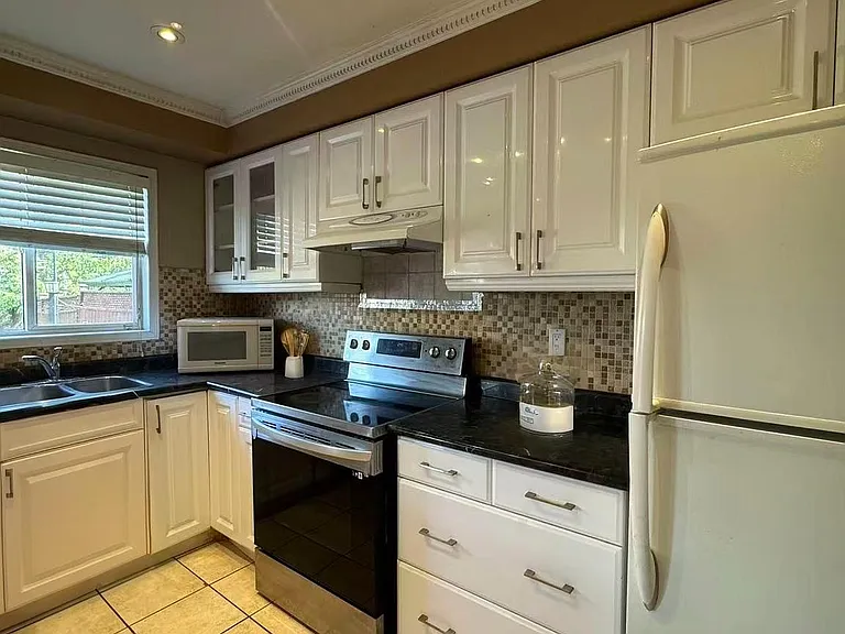 7267 Aldercrest Dr — Photo 12