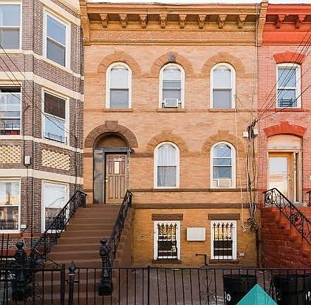 5th image of 1900 Bergen St APT 1