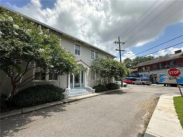 902 Stewart Ct — Photo 9