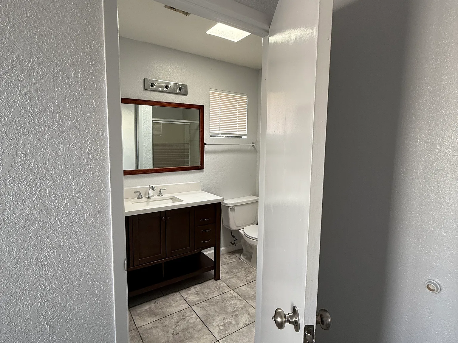 3 bed, 1250 sqft, $1,625 — Photo 3