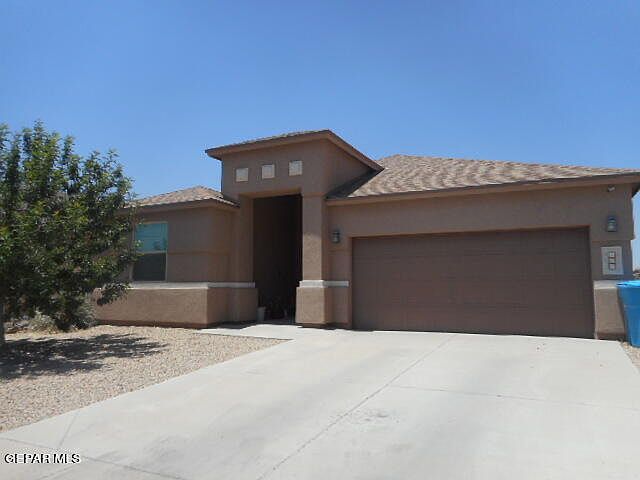 1st image of 105 N Manzanita Dr