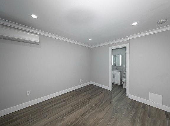 3rd image of 37 New York Ave