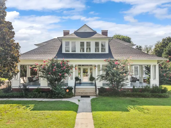 168 Depot St, Soddy Daisy, TN 37379