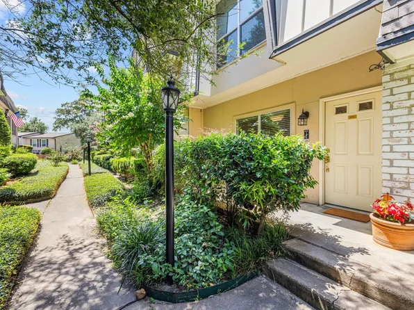 1805 Stoney Brook Dr APT 105, Houston, TX 77063